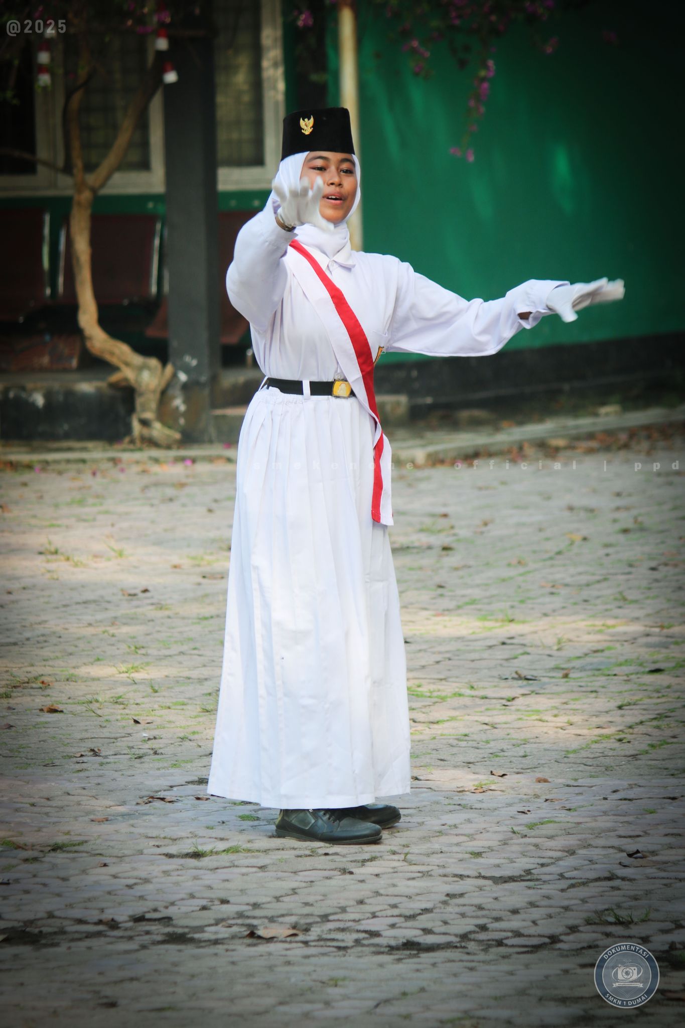 Pengeibaran bendera 24